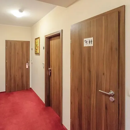 Botanik Hostel