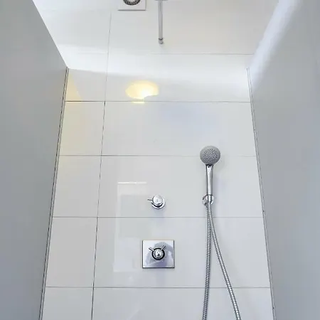 Botanik Hostel *